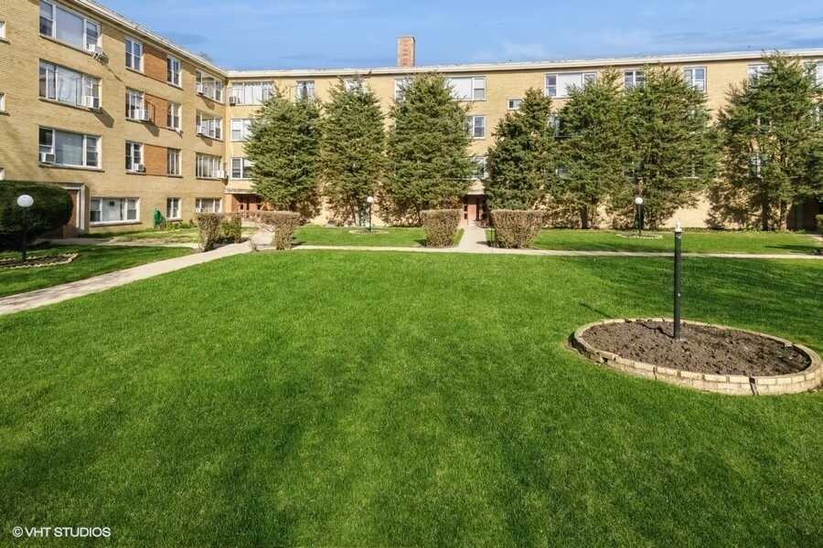 6029 Damen Unit 206 ,Chicago, Illinois 60659