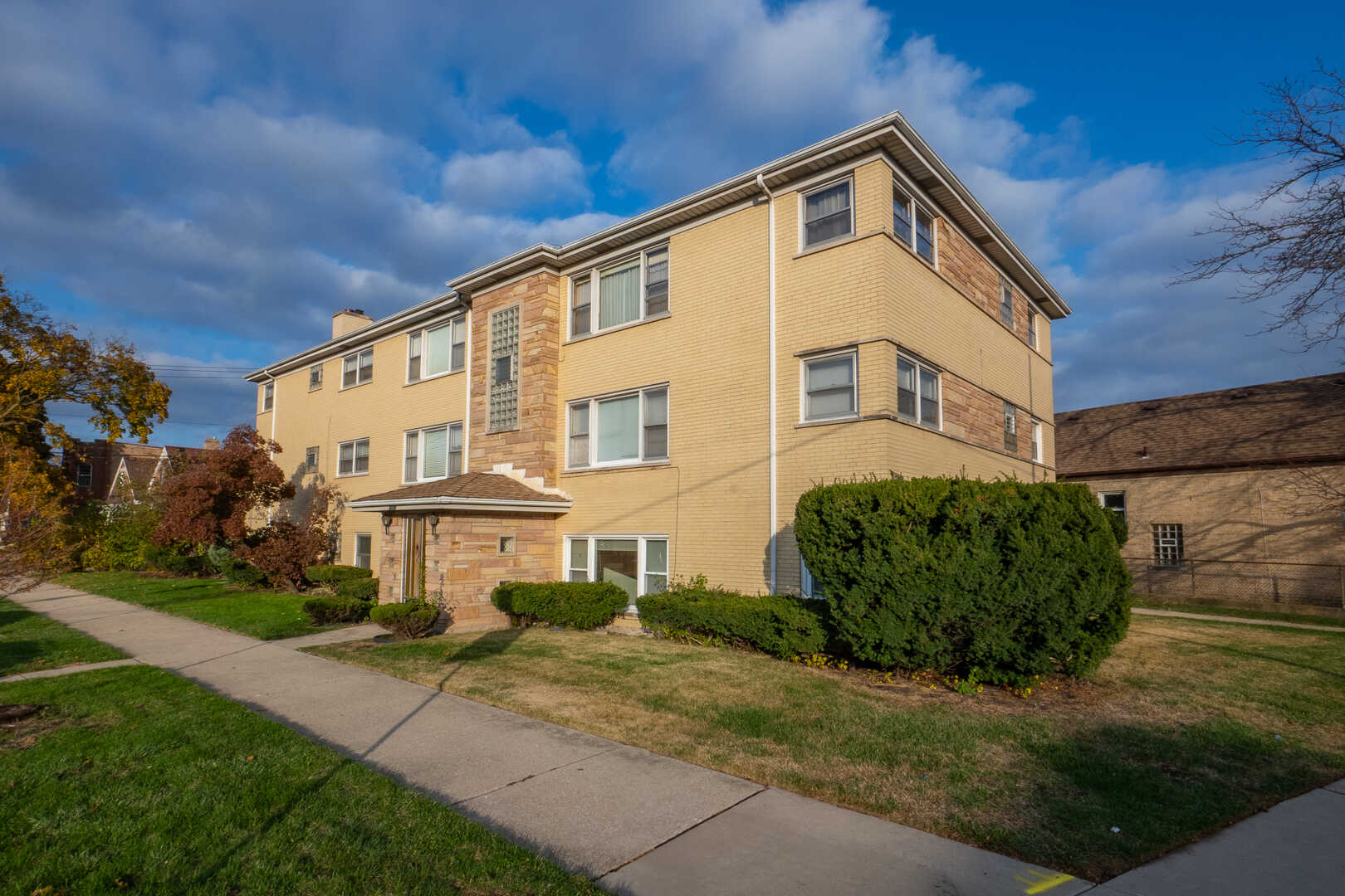 5738 Higgins Unit gs ,Chicago, Illinois 60630