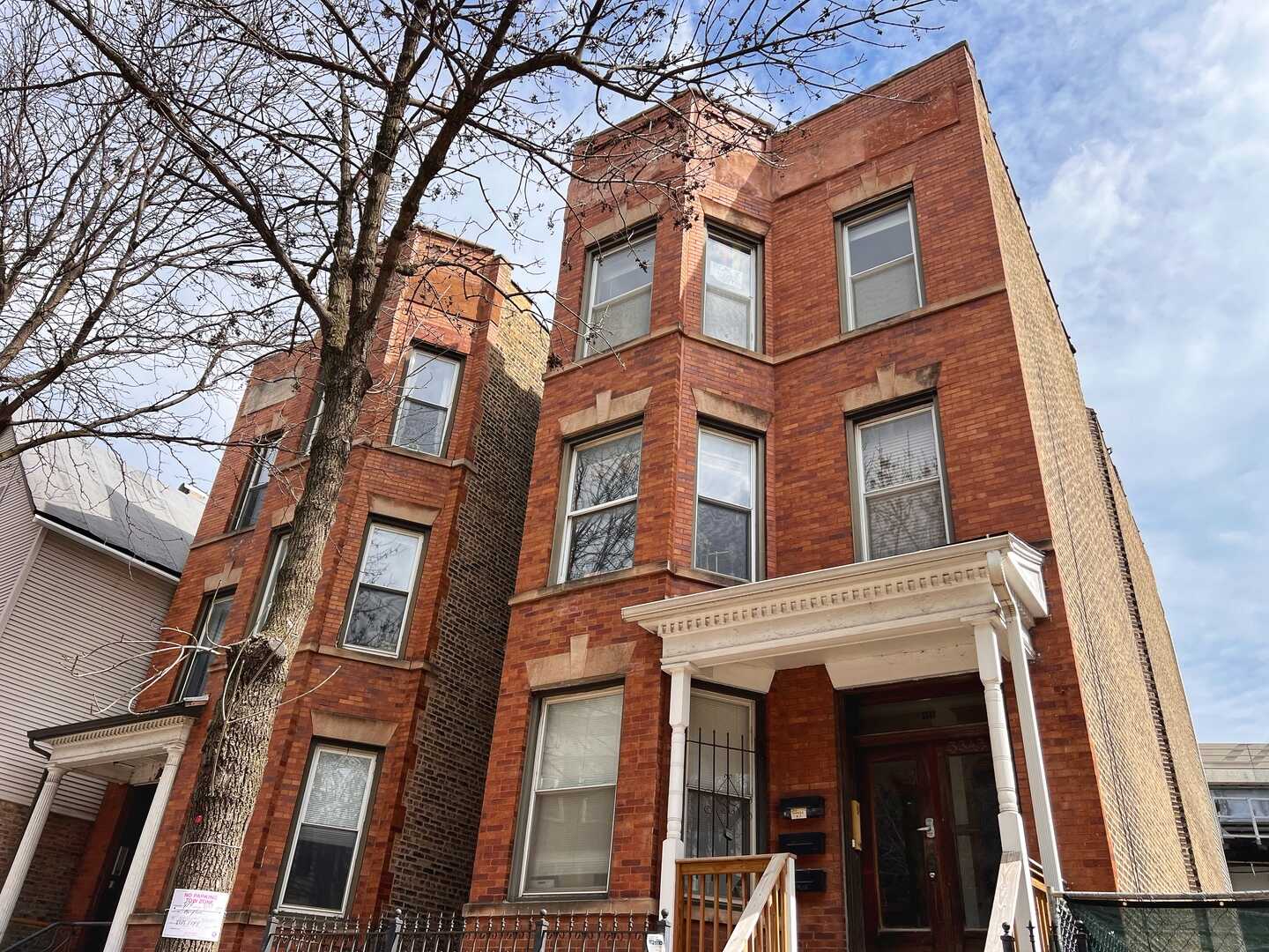 3343 Sheffield ,Chicago, Illinois 60657