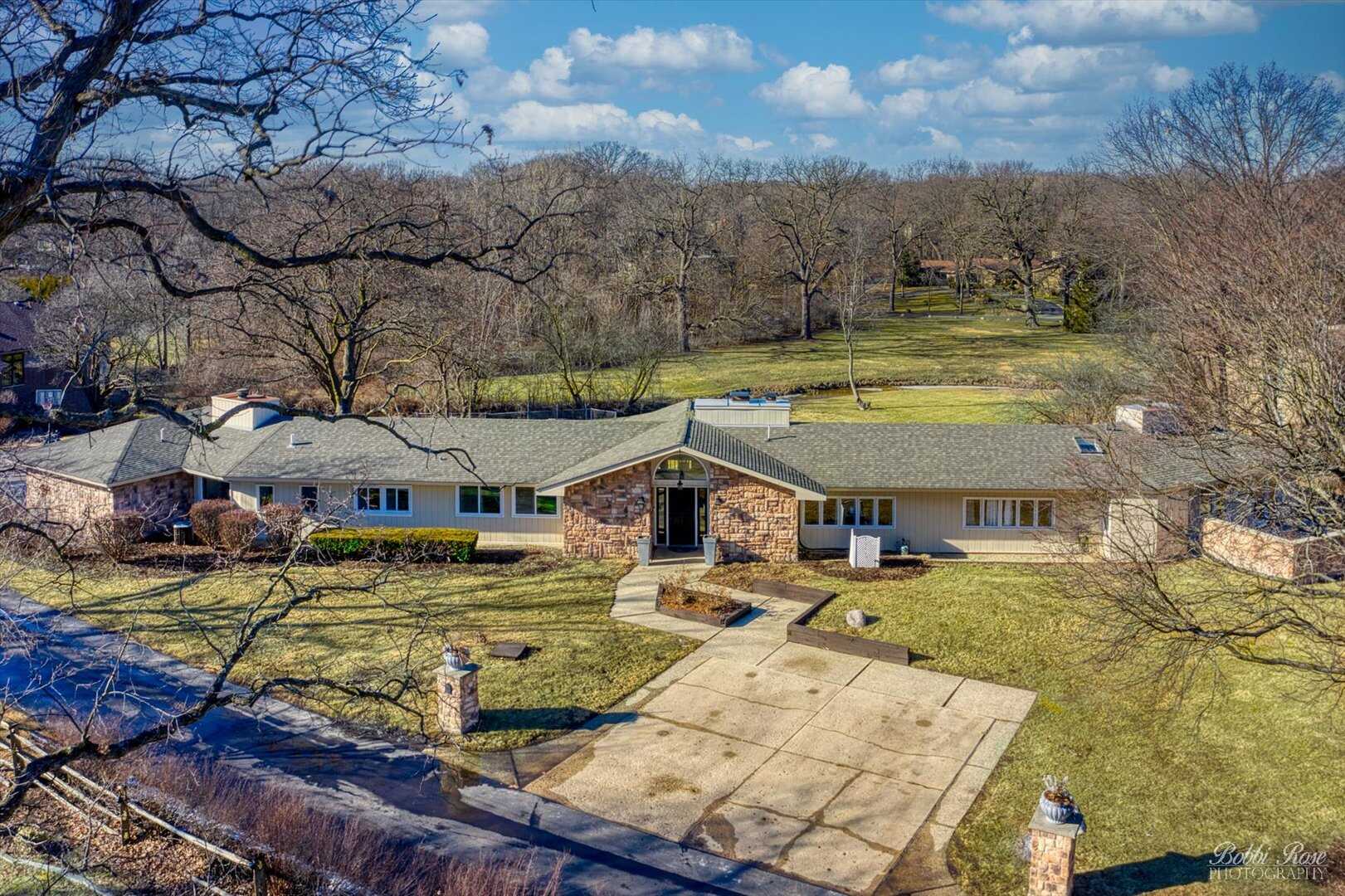 208 Brookdale ,Palatine, Illinois 60067