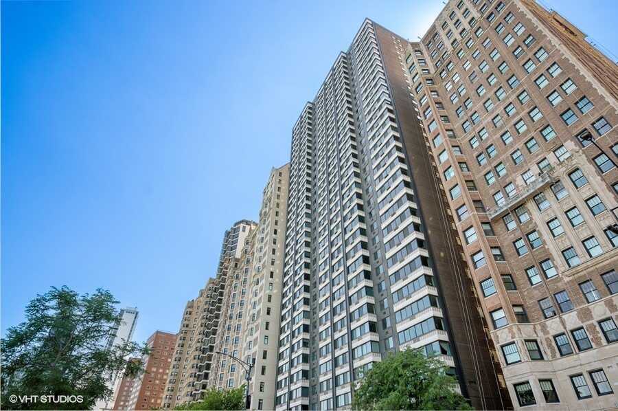 1440 Lake Shore Unit 34ac ,Chicago, Illinois 60610